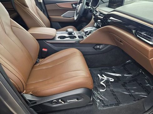 Certified 2024 Acura MDX FWD w/ Technology Package image 16