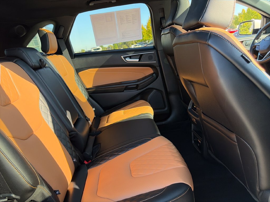 Used 2024 Ford Edge Titanium w/ Titanium Elite Package AWD/4WD image 35