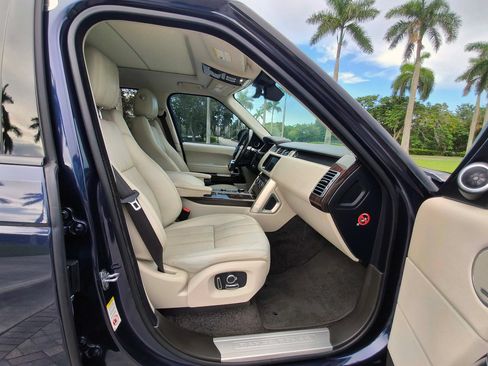 Used 2017 Land Rover Range Rover Supercharged AWD/4WD image 42