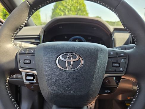 New 2026 Toyota Camry SE FWD image 20