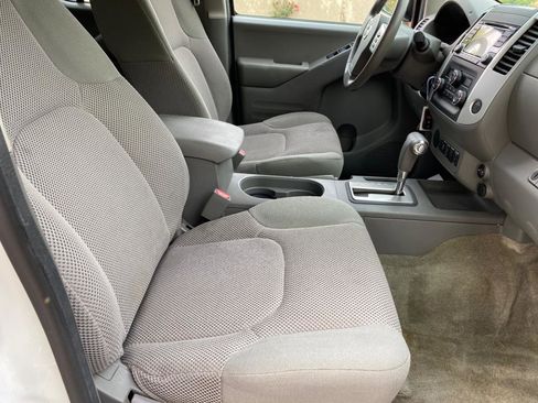 Used 2017 Nissan Frontier SV w/ SV Value Truck Package image 47