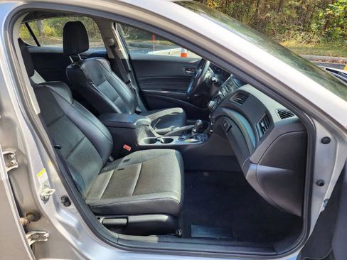 Used 2013 Acura ILX w/ Technology Package image 20