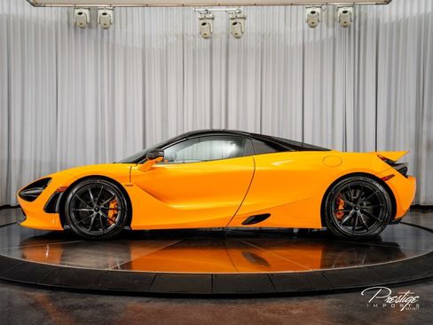 Used 2023 McLaren 720S Luxury RWD image 17
