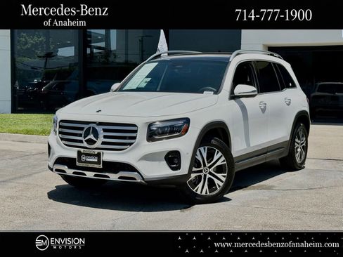 Used 2026 Mercedes-Benz GLB 250 image 1