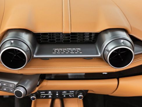 Certified 2021 Ferrari 812 GTS image 94