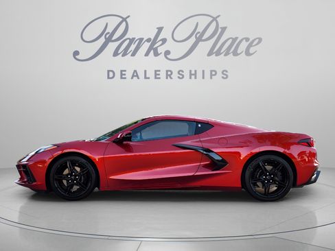Used 2021 Chevrolet Corvette Stingray Preferred Cpe w/ 2LT RWD image 2