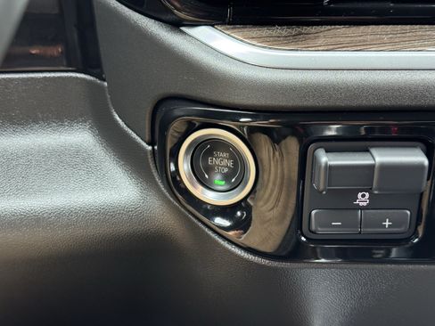 Certified 2025 Chevrolet Silverado 1500 LT Trail Boss w/ LT Trail Boss Premium Package AWD/4WD image 31