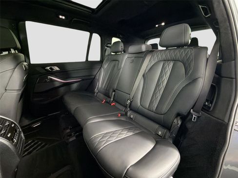 Used 2026 BMW X7 M60i AWD/4WD image 25