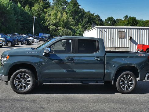 Used 2026 Chevrolet Silverado 1500 LT AWD/4WD image 3