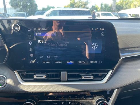 Used 2026 Chevrolet Equinox LT FWD image 18