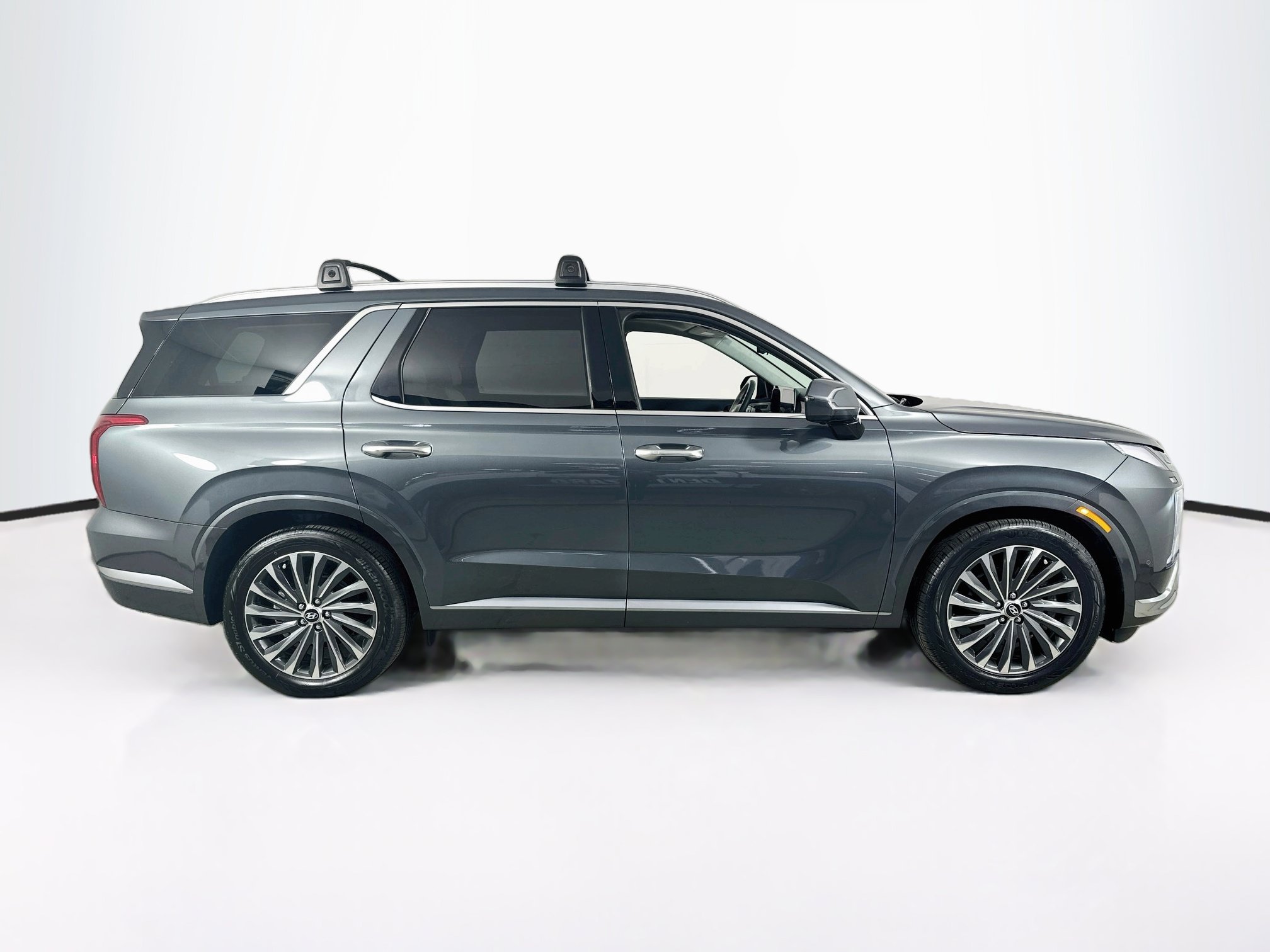 Used 2023 Hyundai Palisade Calligraphy w/ Cargo Package AWD/4WD image 4