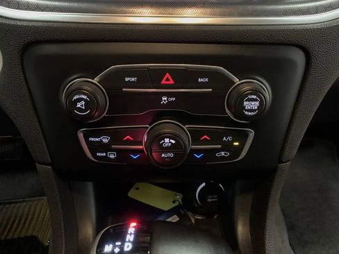 Used 2016 Dodge Charger SXT w/ Rallye Group image 33