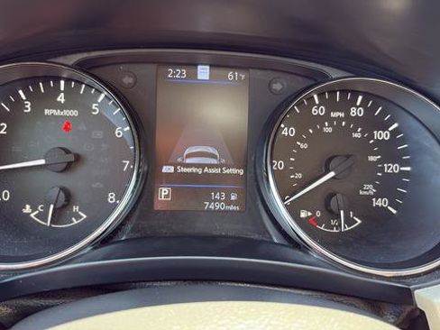 Used 2022 Nissan Rogue Sport SL AWD/4WD image 11
