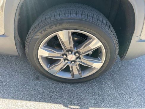 Used 2019 GMC Acadia SLT FWD image 10