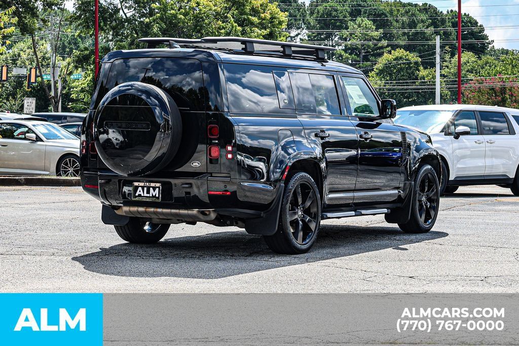 Used 2023 Land Rover Defender 130 X-Dynamic SE AWD/4WD image 5