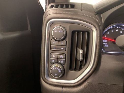 Used 2020 Chevrolet Silverado 1500 RST image 21