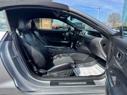 Used 2020 Ford Mustang Premium RWD image 12