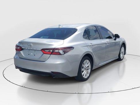 Used 2024 Toyota Camry LE image 7