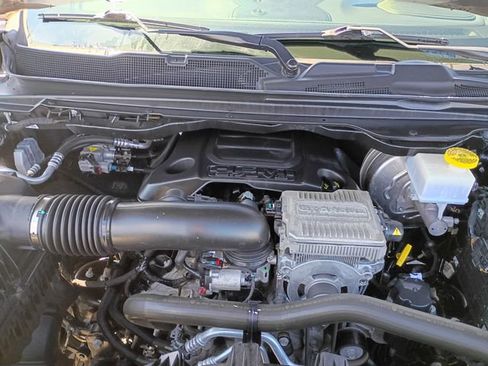 Used 2023 RAM 1500 Laramie AWD/4WD image 21