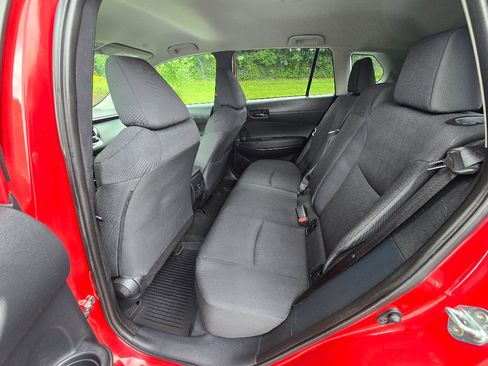 Used 2023 Toyota Corolla Cross LE FWD image 18