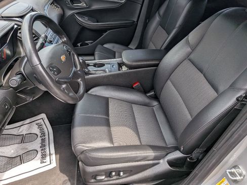 Used 2020 Chevrolet Impala LT FWD image 16