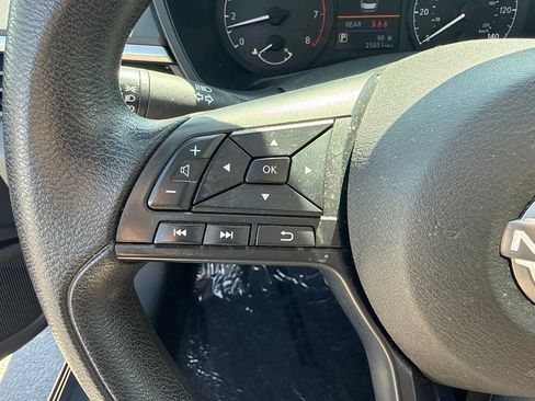 Used 2024 Nissan Altima 2.5 S FWD image 15