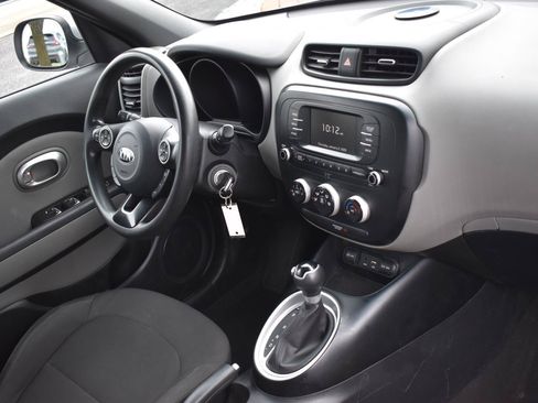 Used 2018 Kia Soul FWD image 10