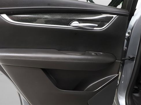 Used 2021 Cadillac XT5 Premium Luxury image 24