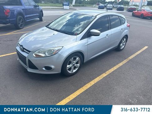 Used 2014 Ford Focus SE FWD image 1