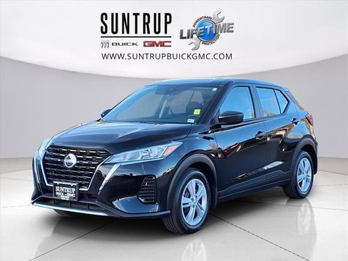 Used 2025 Nissan Kicks Play S image 28