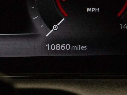 Used 2023 Nissan Ariya FWD image 34