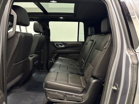 Used 2021 Chevrolet Suburban High Country AWD/4WD image 30