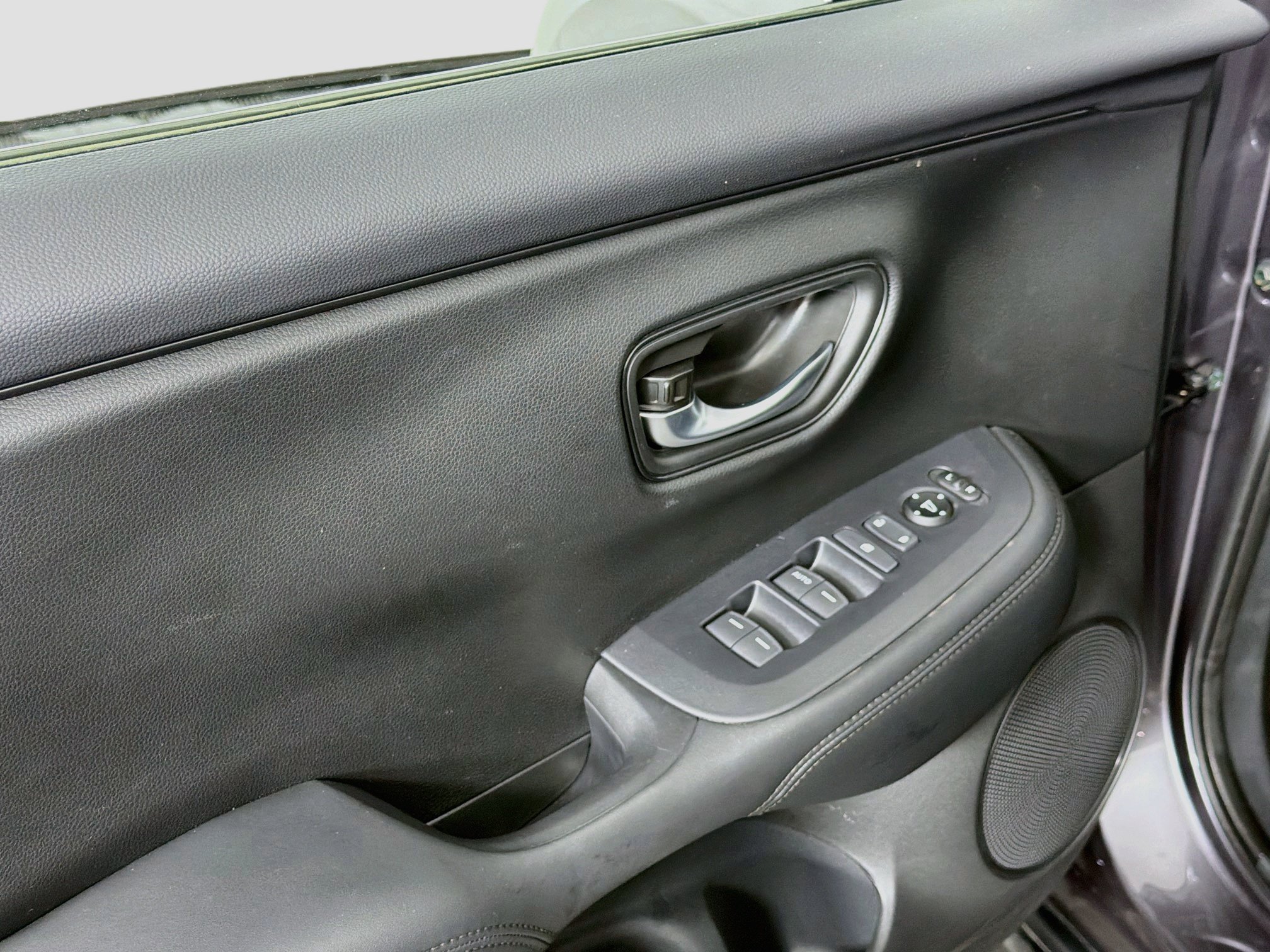 Used 2026 Honda HR-V LX image 15