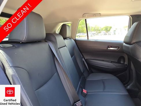 Certified 2022 Toyota Corolla Cross XLE w/ Convenience Package image 18