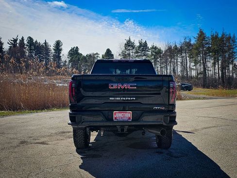 New 2026 GMC Sierra 2500 AT4 w/ AT4 Premium Plus Package AWD/4WD image 4