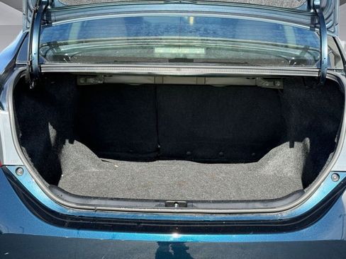 Used 2017 Toyota Corolla LE image 29