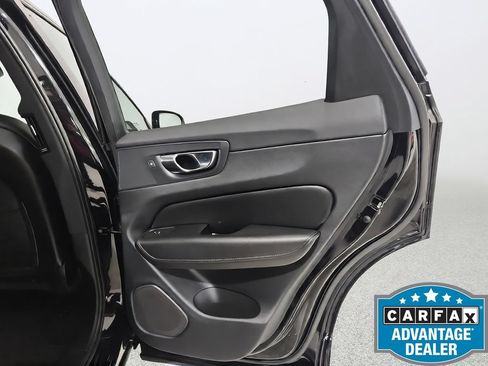 Used 2023 Volvo XC60 B5 Plus FWD image 29