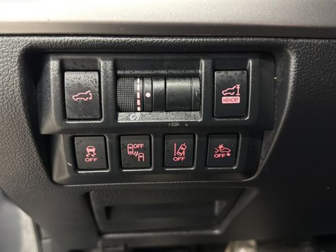 Used 2019 Subaru Outback 2.5i Limited image 19