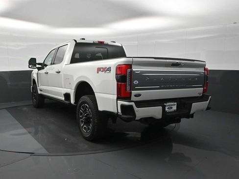 Used 2024 Ford F250 Platinum AWD/4WD image 7