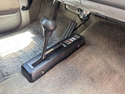 Used 1992 Chevrolet Blazer 4WD image 16