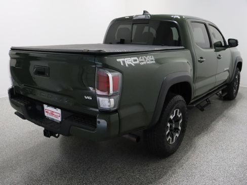 Used 2021 Toyota Tacoma TRD Off-Road w/ Technology Package AWD/4WD image 7