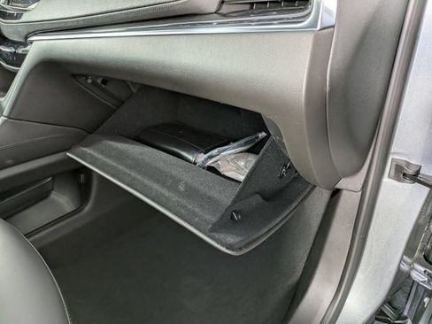 Certified 2023 Cadillac XT5 Premium Luxury w/ LPO, Floor Liner Package AWD/4WD image 32