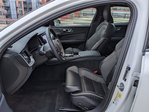 Certified 2024 Volvo S60 T8 Ultimate w/ Climate Package image 11