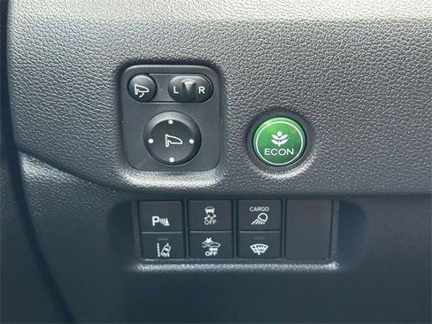 Used 2025 Honda Ridgeline TrailSport image 27