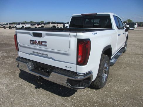 New 2026 GMC Sierra 1500 SLT w/ SLT Premium Plus Package AWD/4WD image 5