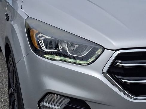Used 2019 Ford Escape SE AWD/4WD image 9