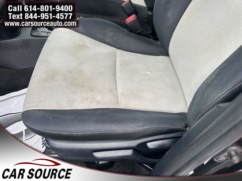 Used 2012 Toyota Yaris LE image 11