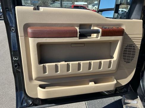 Used 2012 Ford F250 King Ranch w/ FX4 Off Road Pkg image 23