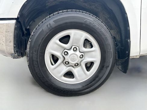 Used 2020 Toyota Tundra SR5 w/ SR5 Upgrade Package RWD image 28