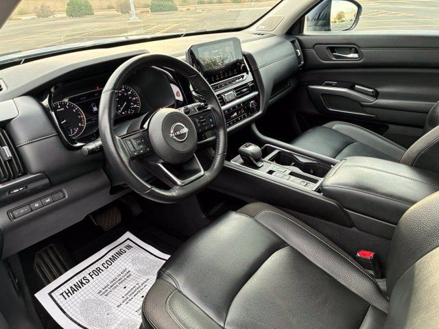 Certified 2023 Nissan Pathfinder SL w/ SL Premium Package FWD image 11